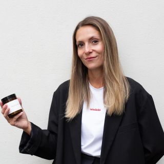 Nákupy vánočních dárků jsou tady a já ze srdce děkuju všem, kdo nakupují pomalu a s rozmyslem a svým nákupem podporují...