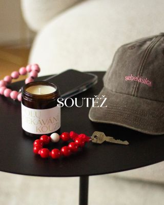 Sojo & LE STUDIO rozdávají radost! Dvě z vás mohou vyhrát balíčky plné krásy. ✨🩷 👉 O co soutěžíme? 🏆 1. výherce: – Svíčka...